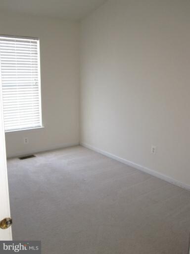 42771 Hollingsworth Terrace unit 5B, Chantilly, VA 20152 - photo 3