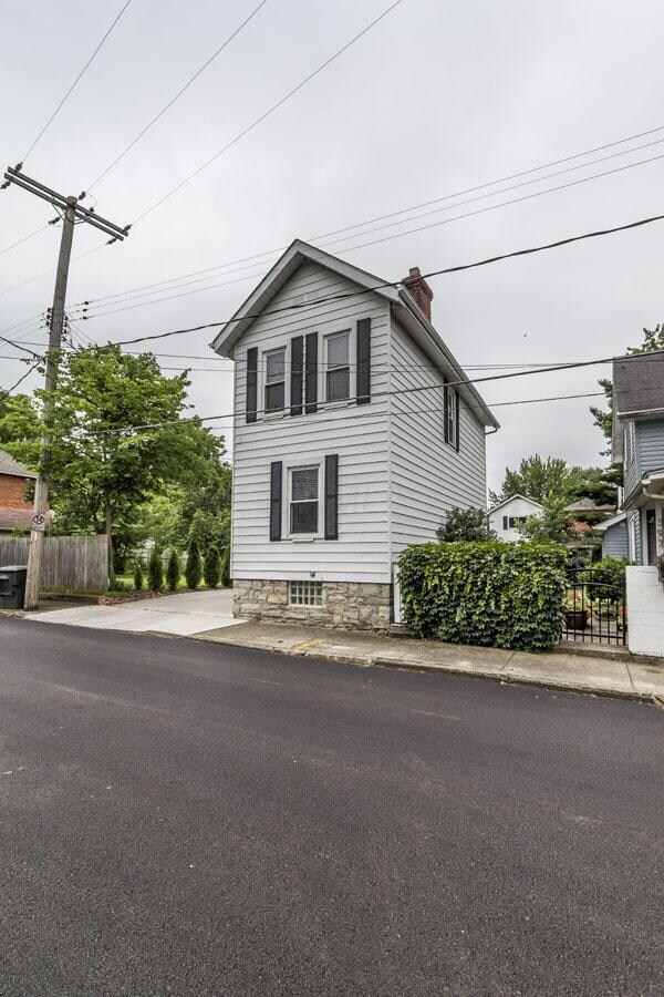 401 Zimpfer St 05