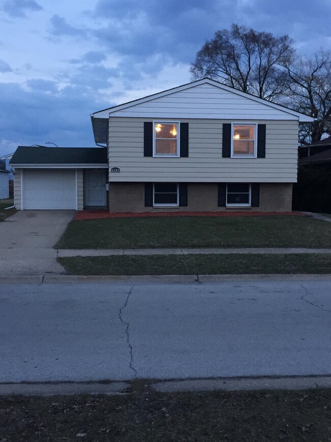 4309 Alder St, East Chicago, IN 46312 - photo 2