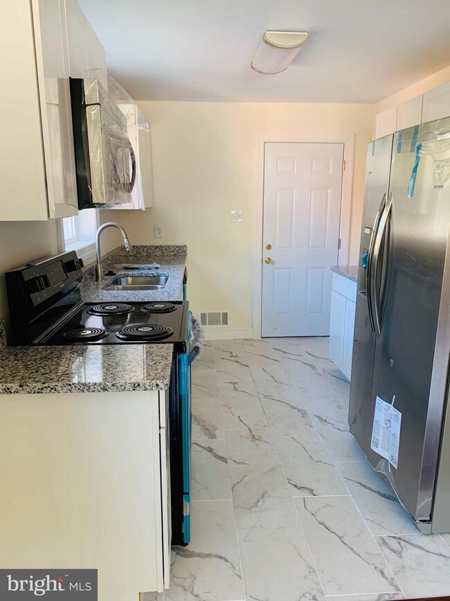 3535 56th St, Hyattsville, MD 20784 - photo 3