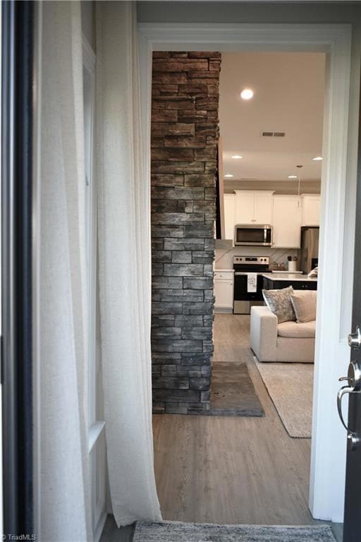 4717 Willowstone Dr, High Point, NC 27265 - photo 2