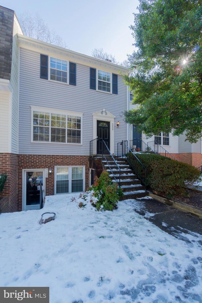 5939 First Landing Way, Burke, VA 22015 - photo 3