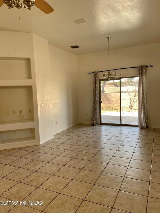 15C4FA44-6857-408A-977F-829336CB6FB6