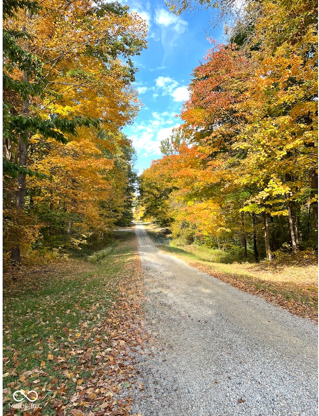 1070 E Mohican Trail, Greensburg, IN 47240 - photo 5