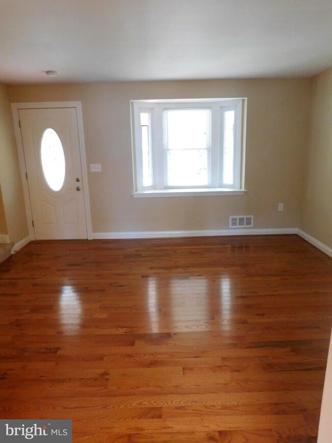 1282 Walker Ave, Baltimore, MD 21239 - photo 7