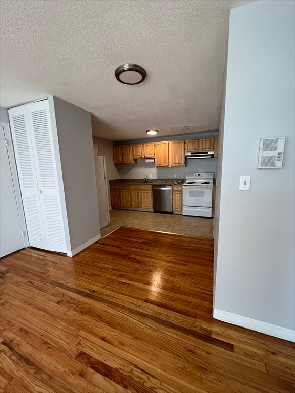 290 Corey Rd unit 32, Brighton, MA 02135 - photo 4