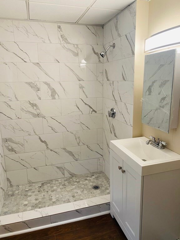 75 Webster St unit 5, Haverhill, MA 01830 - photo 2