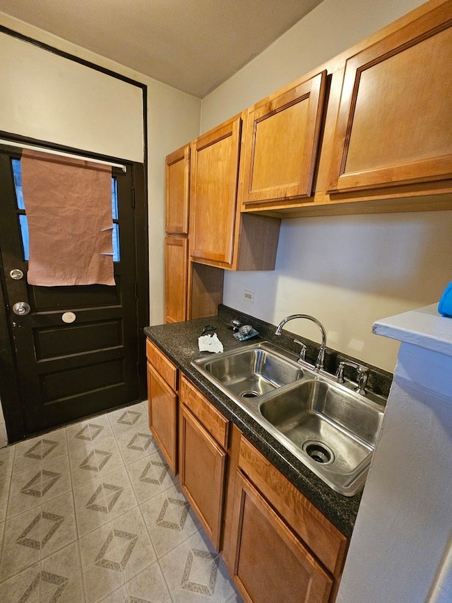 121 W 80th St unit 2, Chicago, IL 60620 - photo 4