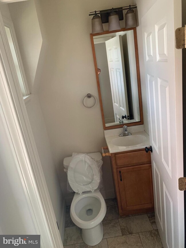 661 W Princess St, York, PA 17401 - photo 6