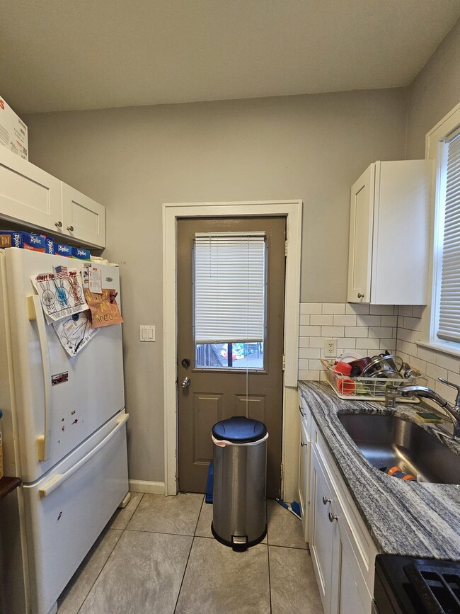 518 Central Ave unit 1, Carlstadt, NJ 07072 - photo 7