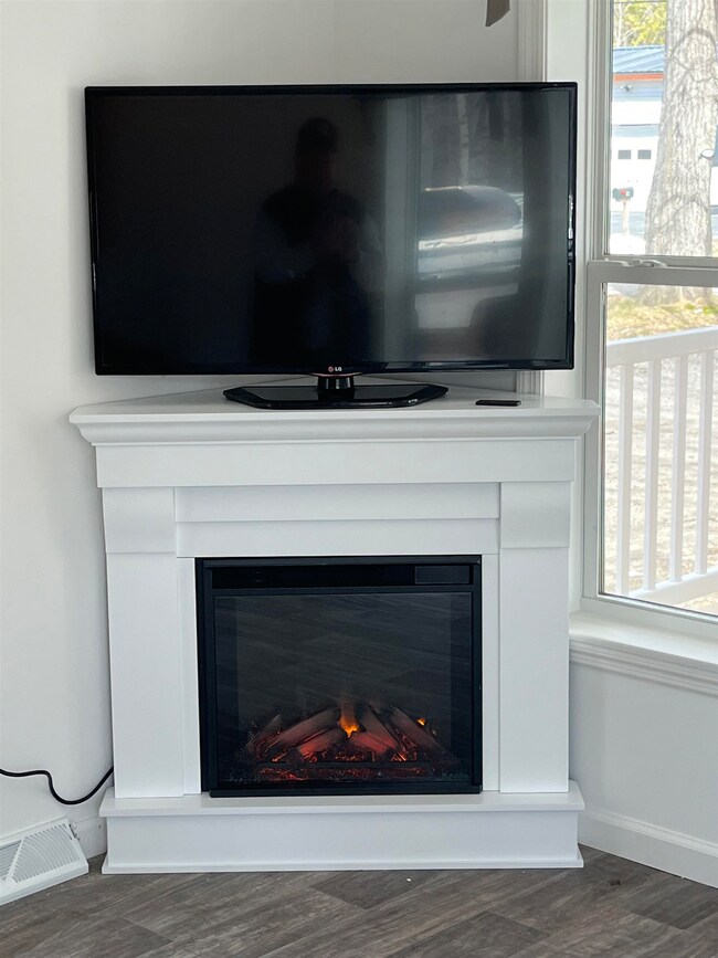 17 Franklin St, Lincoln, NH 03251 - photo 6