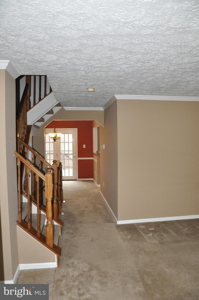 8283 Berryfield Dr, Nottingham, MD 21236 - photo 5