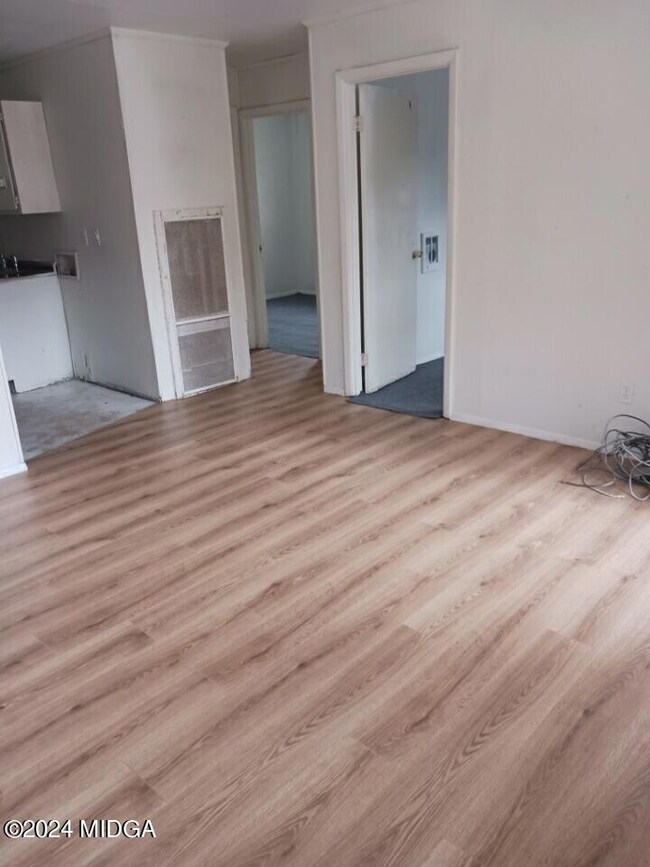 3910 Log Cabin Dr, Macon, GA 31204 - photo 2