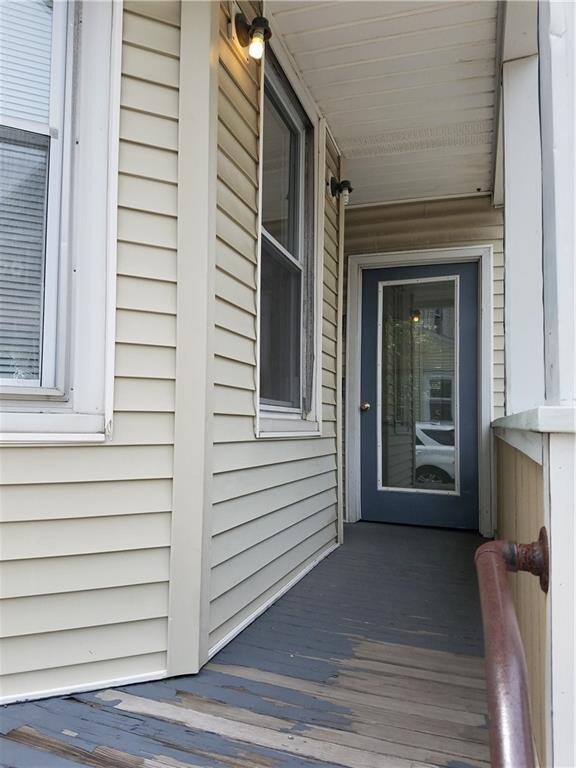 28 Newport Ave unit 1, Newport, RI 02840 - photo 3