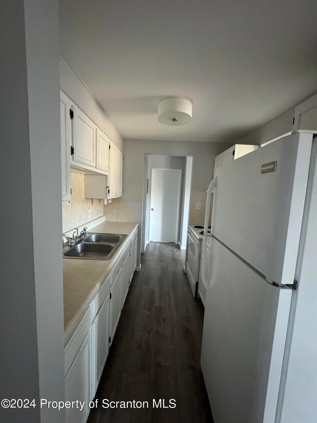 920 S Webster Ave unit 2, Scranton, PA 18505 - photo 7