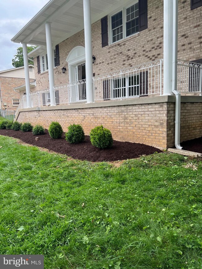 7022 Tarquin Ave, Temple Hills, MD 20748 - photo 2