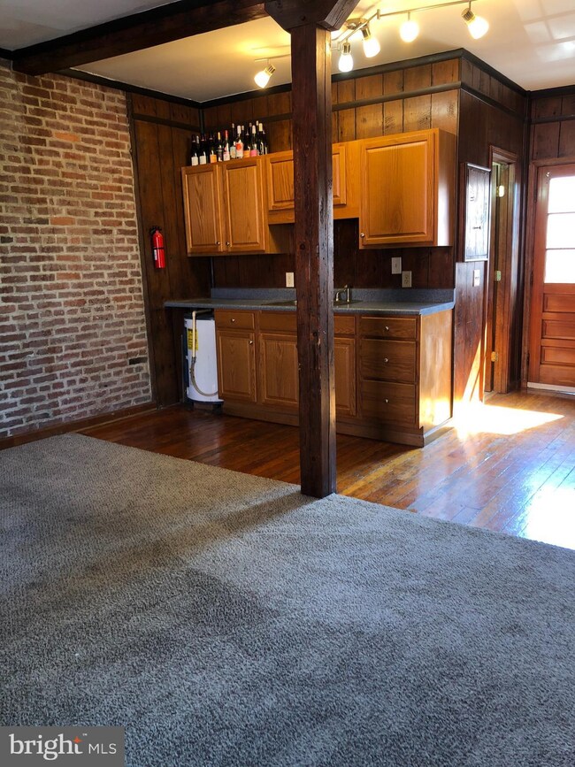 107 W Back Alley, Shepherdstown, WV 25443 - photo 5