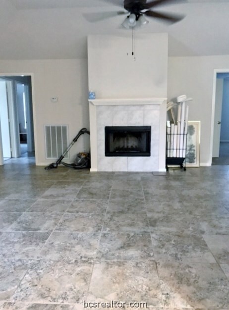 240 Oak Hollow Blvd, Magnolia, TX 77355 - photo 2