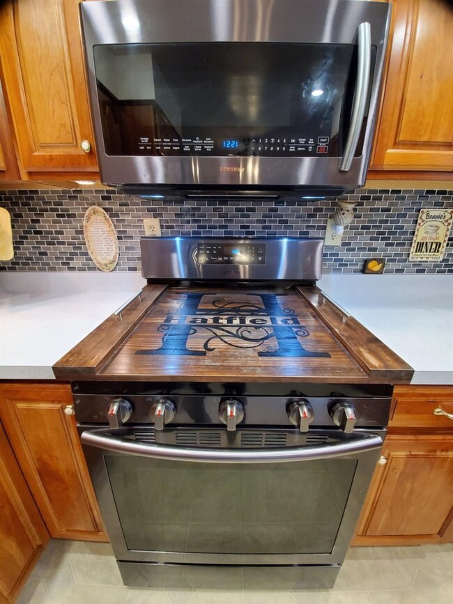 6454 W 450 N, La Porte, IN 46350 - photo 4