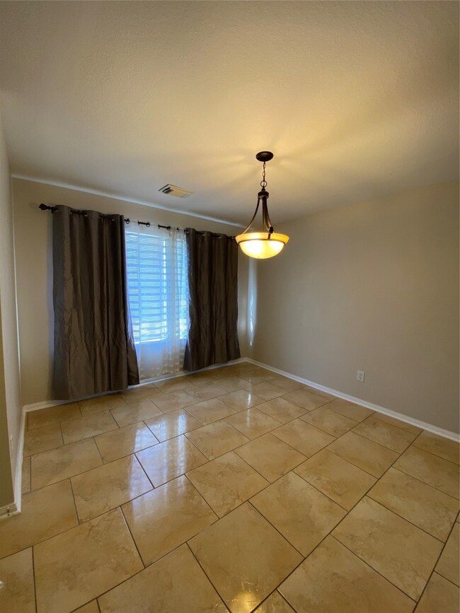 11011 Cayman Mist Dr, Houston, TX 77075 - photo 4