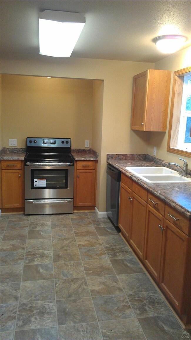 22937 Yucca Ct, Bend, OR 97701 - photo 6