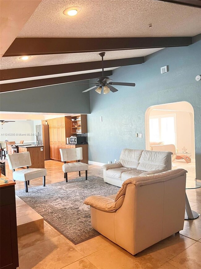 Informal Entertaining Space - Fireplace 