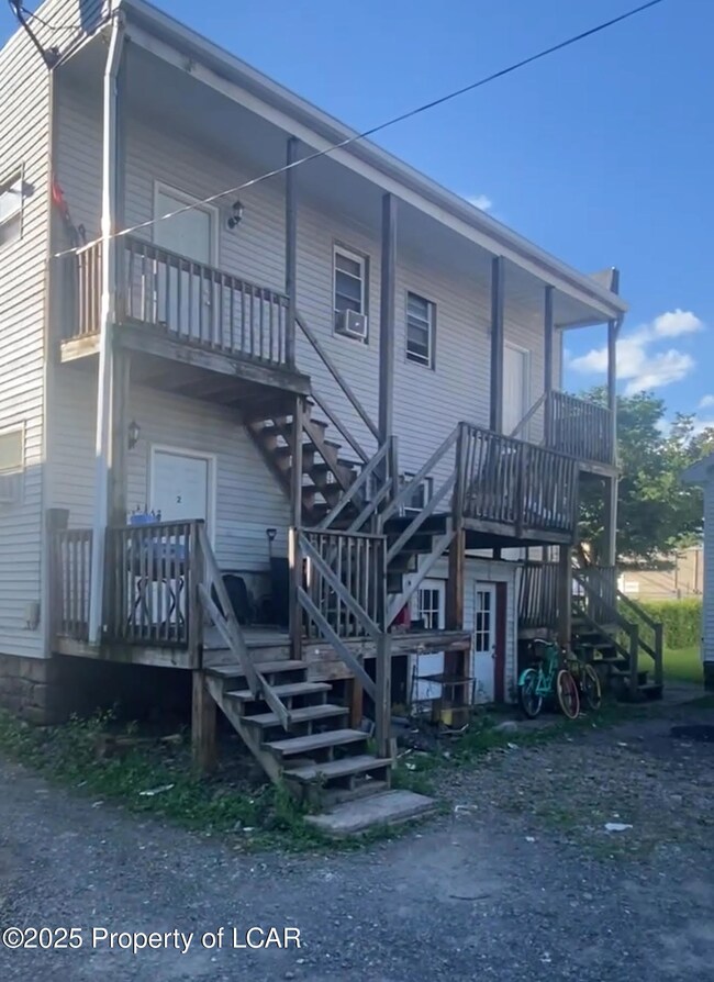 934 Capouse Ave, Scranton, PA 18509 - photo 5