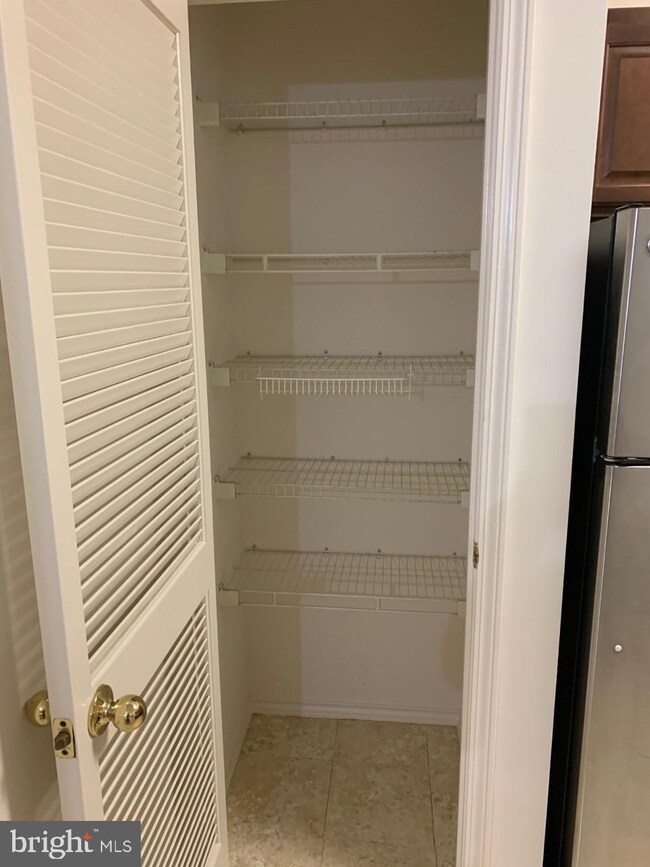 4412 Helmsford Ln unit 102, Fairfax, VA 22033 - photo 5