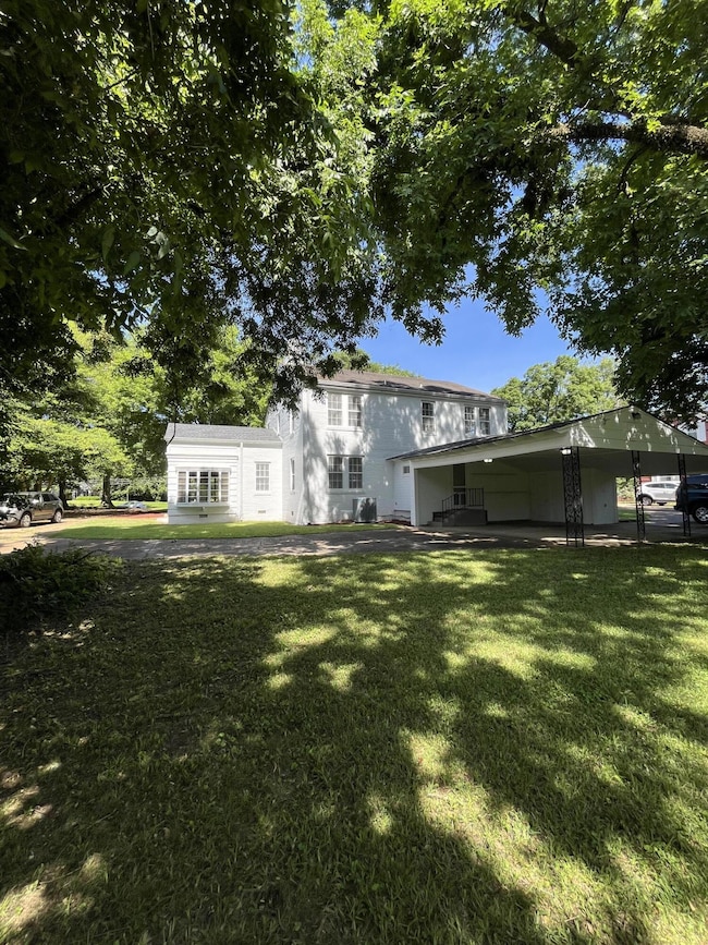 423 Pecan Ave, Philadelphia, MS 39350 - photo 2