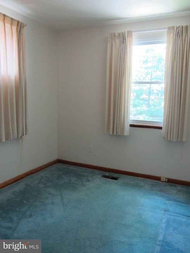 3320 Orlando Ave, Parkville, MD 21234 - photo 6