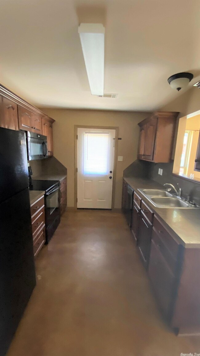 318 W Johnson St, Sheridan, AR 72150 - photo 3