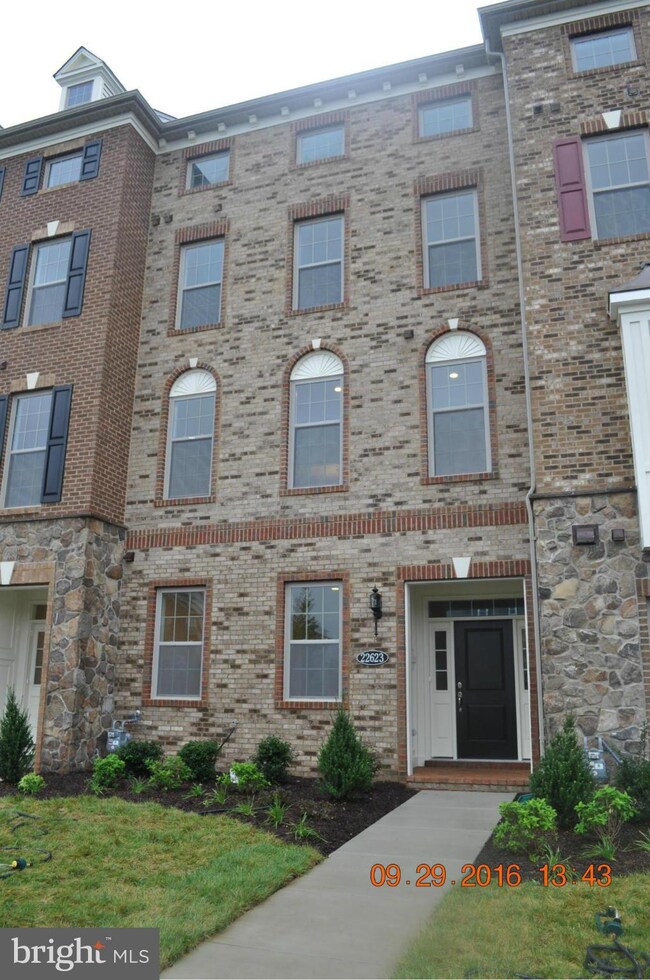 22623 Naugatuck Square, Ashburn, VA 20148 - photo 2