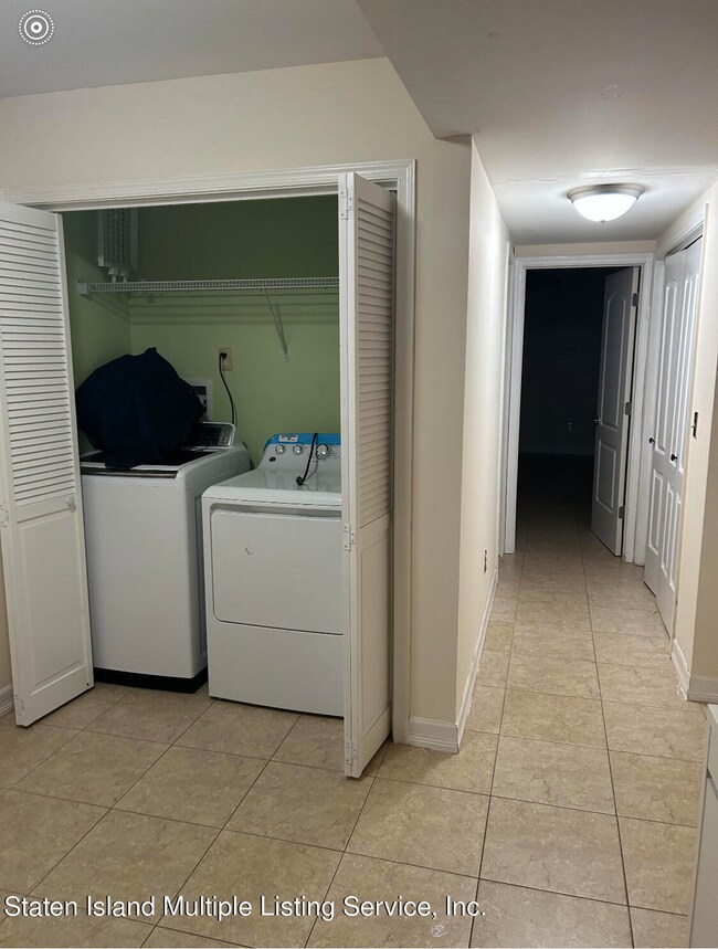 40 Calvanico Ln, Staten Island, NY 10314 - photo 7