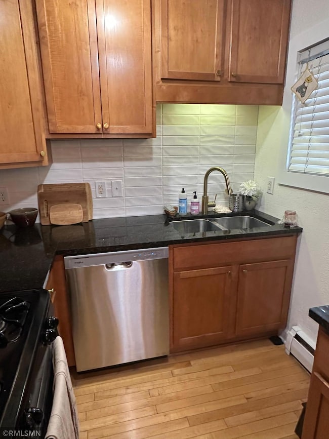 440 Ridgewood Ave unit 203, Minneapolis, MN 55403 - photo 6