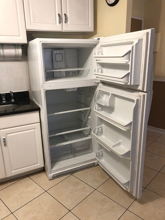 Crestwood Condominiums unit 20, Holliston, MA 01746 - photo 4