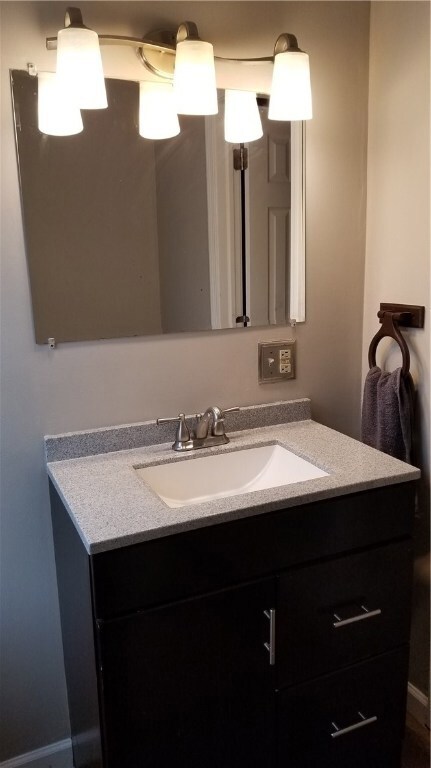 158 Jefferson St, Warwick, RI 02888 - photo 5