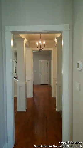 20654 Low Bluff Rd, Helotes, TX 78023 - photo 4