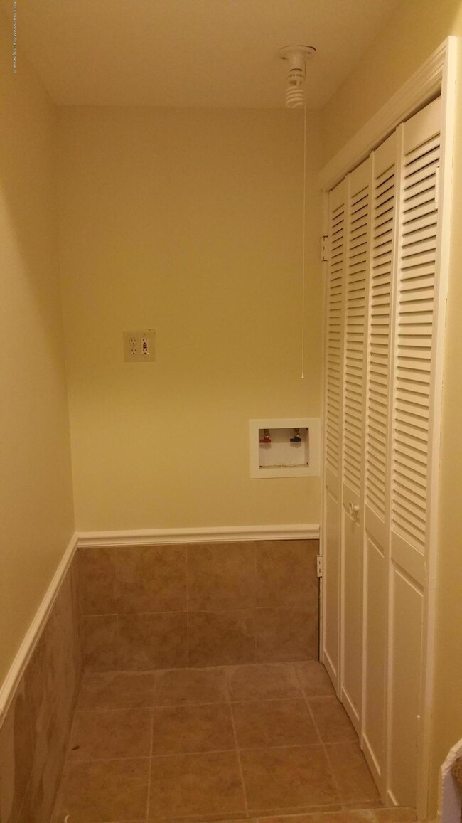 55 Skyline Dr, Staten Island, NY 10304 - photo 7