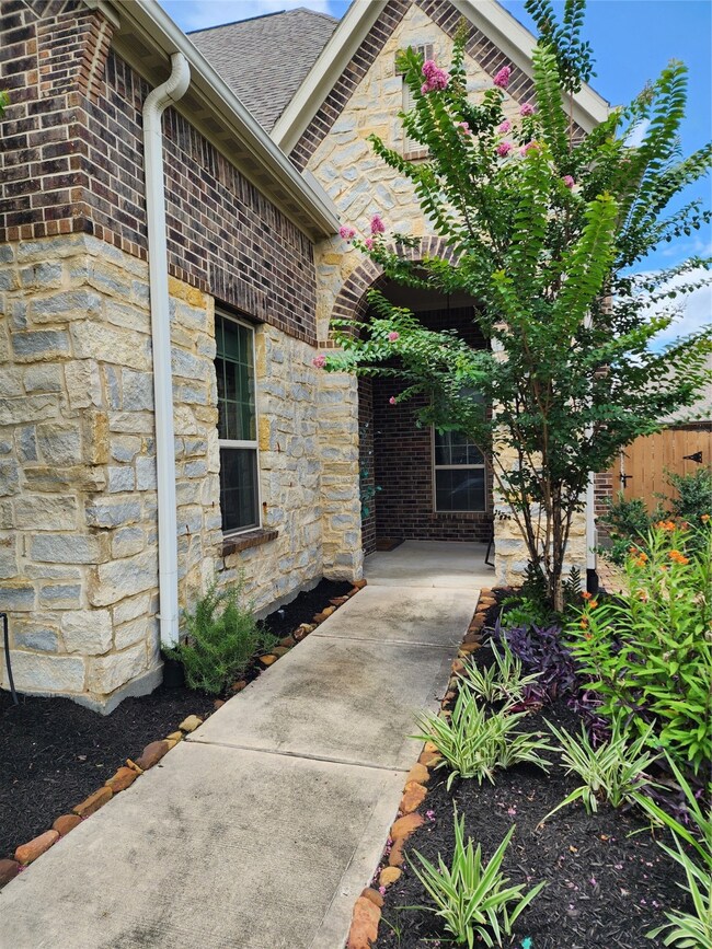 27938 Coulter Dr, Spring, TX 77386 - photo 2