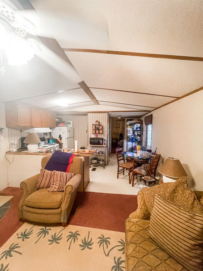 D717DE24-006E-4C10-AEB4-641BA11E0C4E