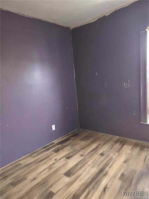 1046 Centre Ave, Niagara Falls, NY 14305 - photo 6