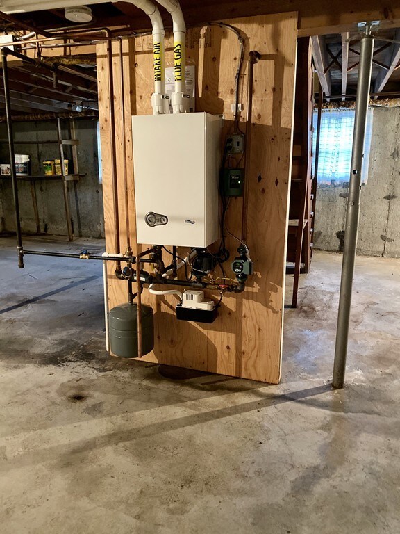 756 Sanford Rd, Westport, MA 02790 - photo 5