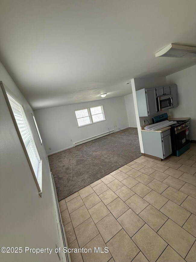 1119 Taylor Ave, Dunmore, PA 18510 - photo 5