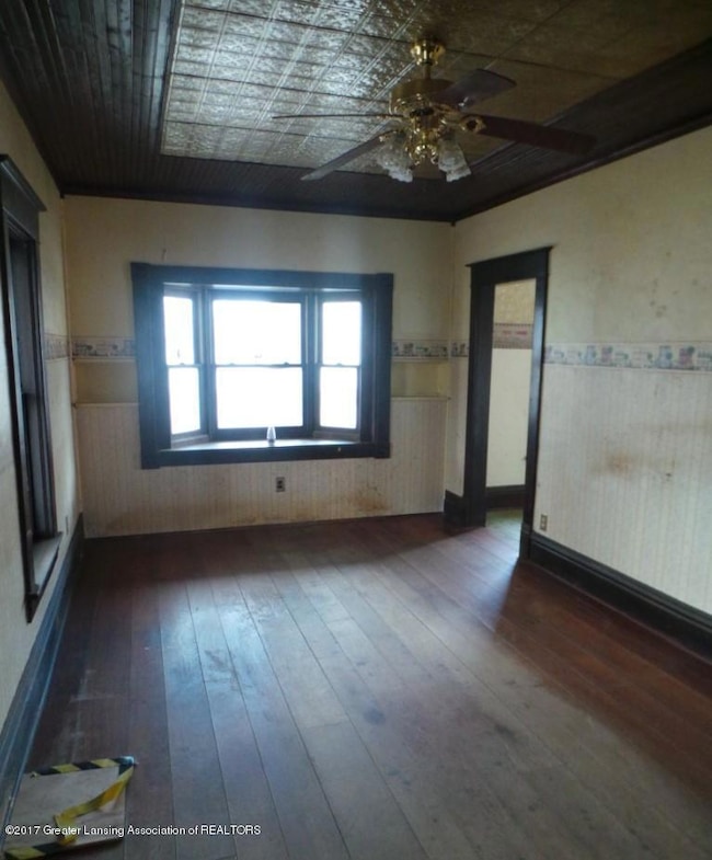 128 Halbert St, Grand Ledge, MI 48837 - photo 7