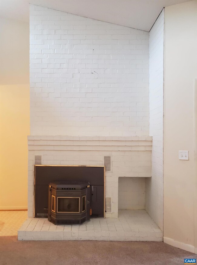 126 Turtle Creek Rd unit 11, Charlottesville, VA 22901 - photo 3