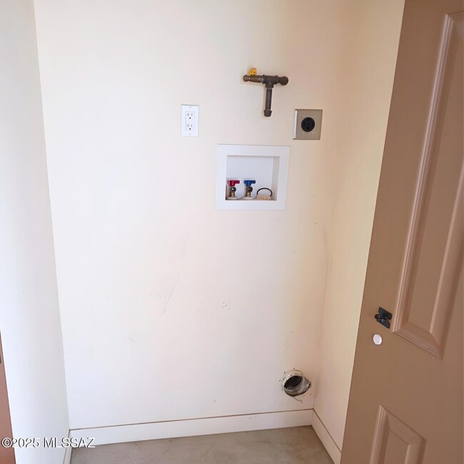 2119 E Water St, Tucson, AZ 85719 - photo 5