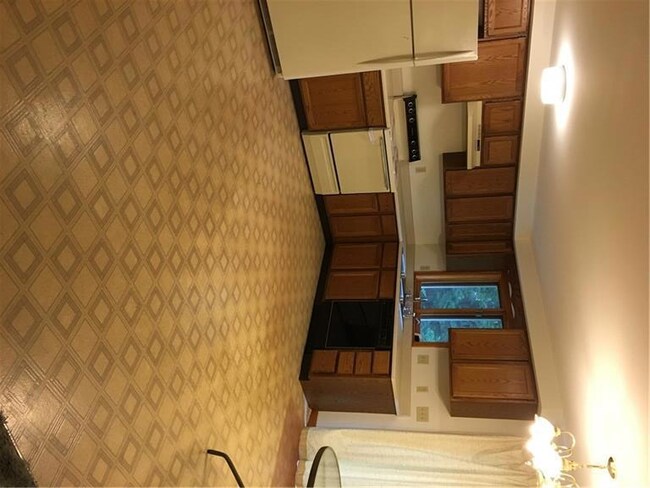 Kitchen/Dining Unit B