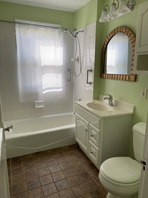 246 Nonotuck Ave unit 1, Chicopee, MA 01013 - photo 2