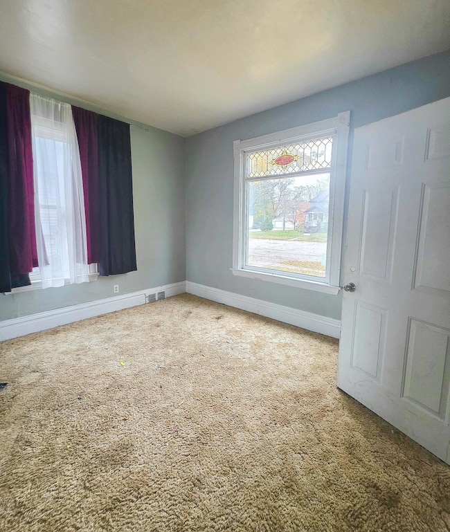 805 4th St SW, Willmar, MN 56201 - photo 3