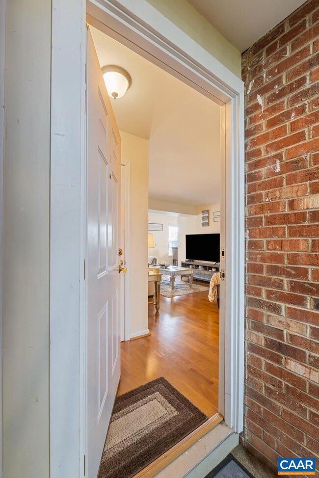 1232 Villa Ln unit D, Charlottesville, VA 22903 - photo 4